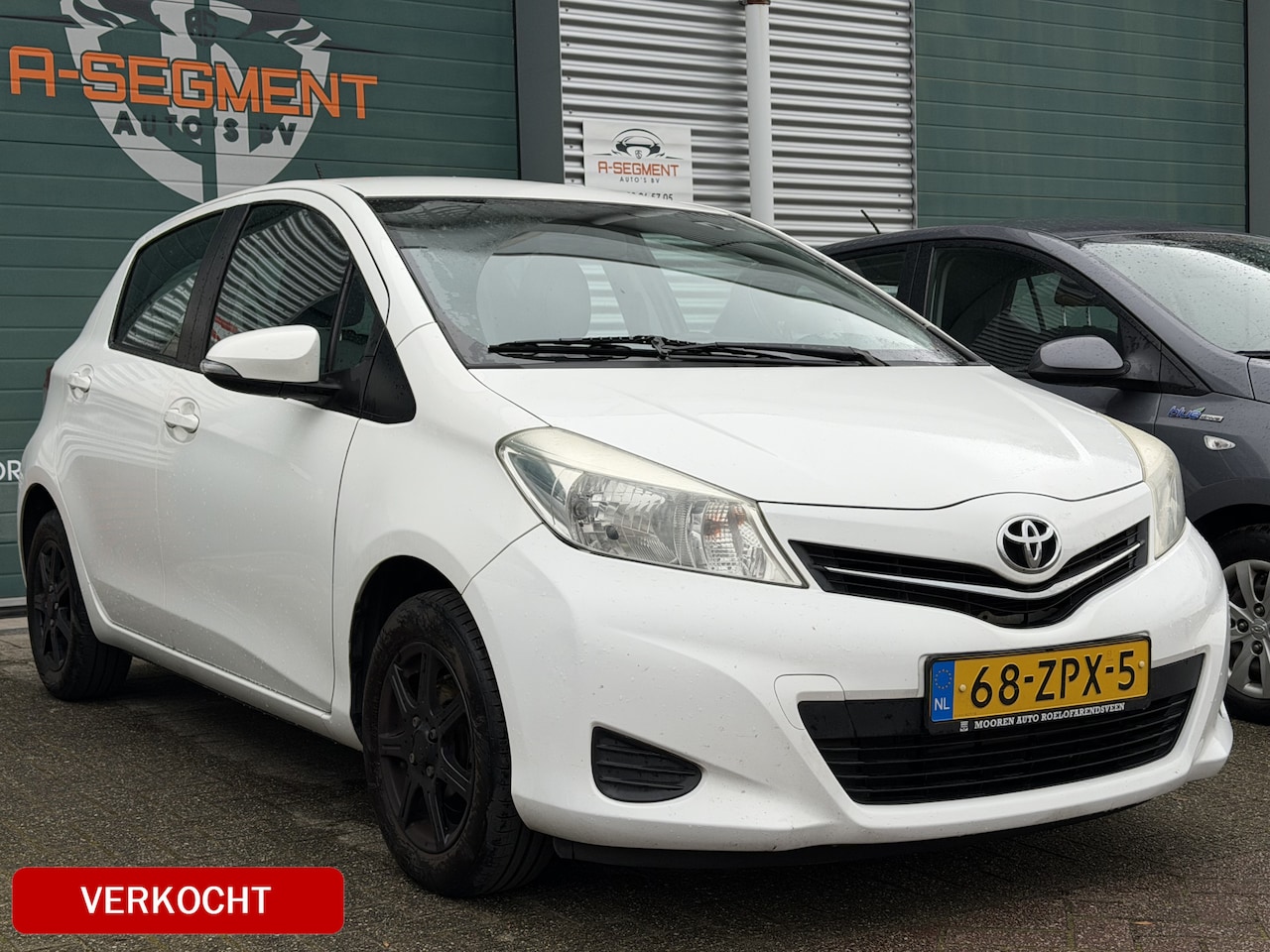 Toyota Yaris - 1.0 VVT-i Aspiration / Camera / Nap / 5-drs / lichtmetalen Velgen - AutoWereld.nl