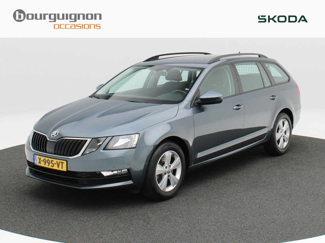 Skoda Octavia Combi - 1.5 TSi 150 Pk Automaat Style | Trekhaak | Cruise Control | Stoelverwarming | Camera | Car - AutoWereld.nl