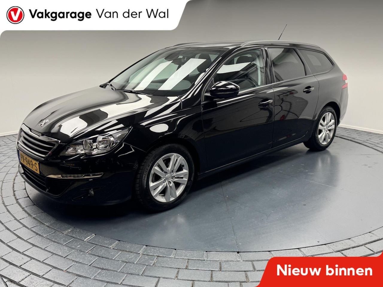 Peugeot 308 SW - 1.2i Navigatie-Cr.contr-Clima-Panoramadak-Parkeersensoren-Lm16''velgen - AutoWereld.nl