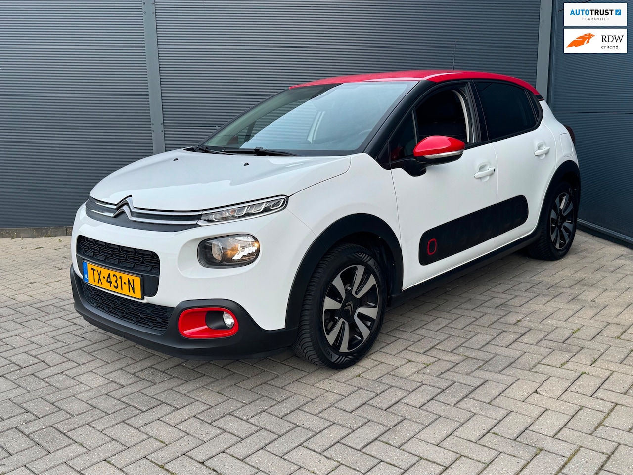 Citroën C3 - 1.2 PureTech / Navi / Nw Riem - AutoWereld.nl