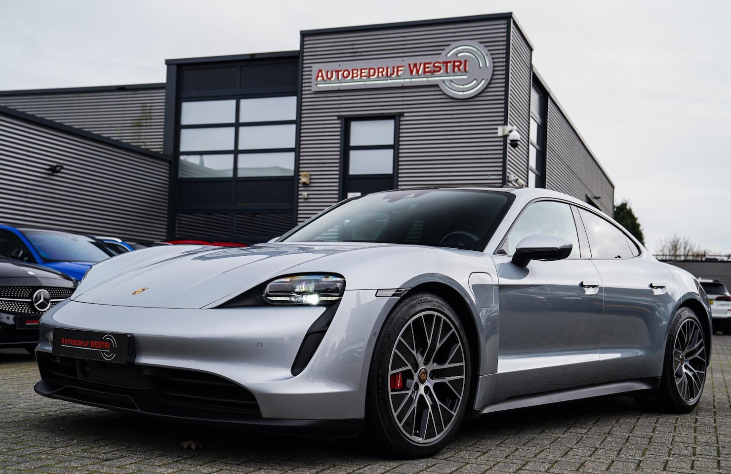 Porsche Taycan - 4S 79 kWh | Panorama sunroof | 360 camera | Luchtvering | Innodrive | Dealer onderhouden | - AutoWereld.nl