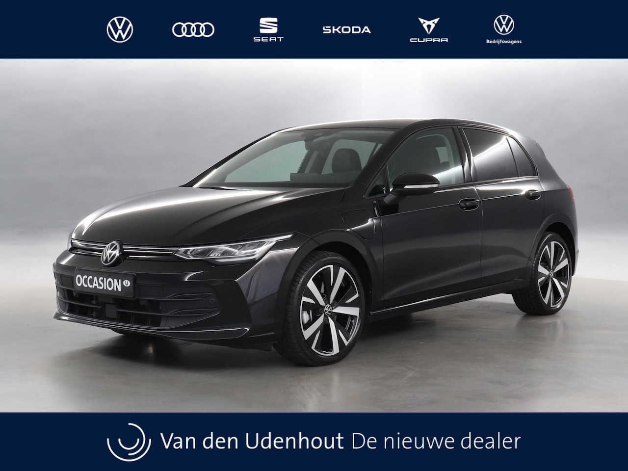 Volkswagen Golf - 1.5 eHybrid 204pk Life Edition DSG / Navigatie via App Connect / Stoel+Stuurverwarming / C - AutoWereld.nl
