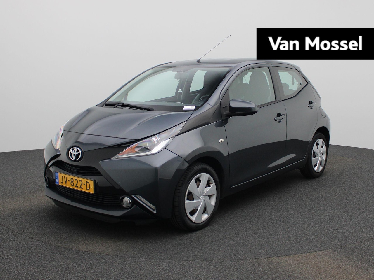 Toyota Aygo - 1.0 VVT-i x-play | Navigatie | Camera | Airco | - AutoWereld.nl