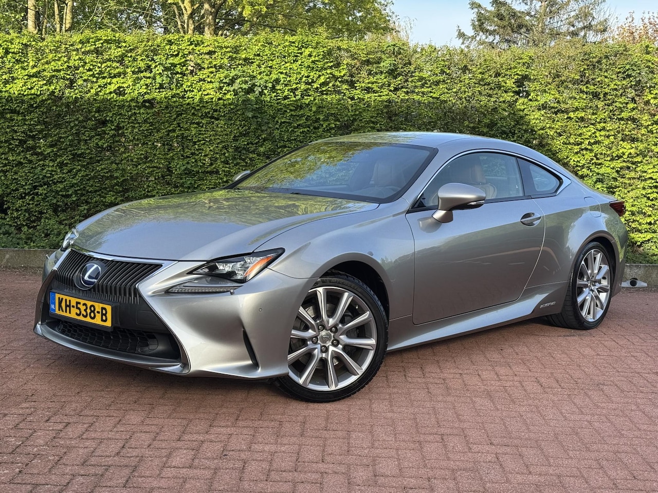 Lexus RC - 300h Luxury DEALER Onderhouden NAP Mark Levinson - AutoWereld.nl