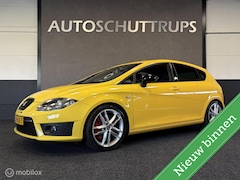 SEAT Leon - 2.0 TFSI Cupra 240 PK / Schaalstoelen / Carplay / LMV 18'' / NAP