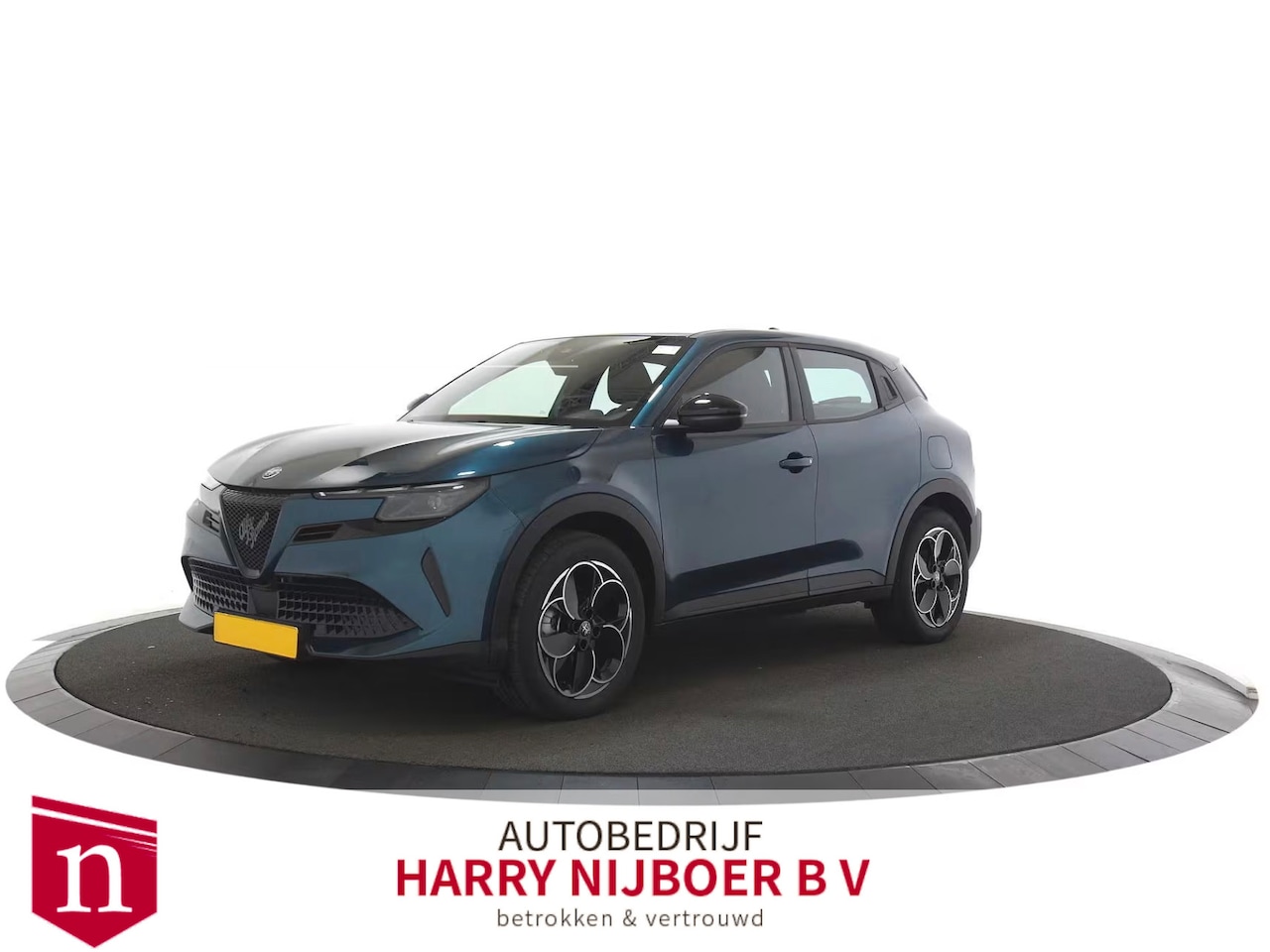 Alfa Romeo Junior - Elettrica 54 kWh SOH 97% / Parkeerhulp / Carplay - AutoWereld.nl