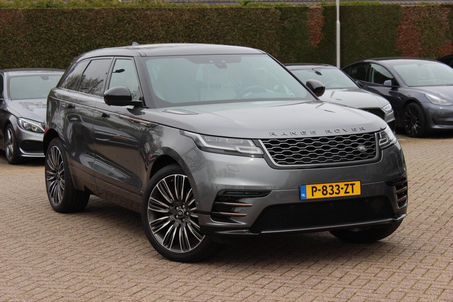 Land Rover Range Rover Velar - 2.0 P250 Turbo AWD HSE R Dynamic / 360Camera / Luxe Leder / Keyless / Matrix LED / 21'' / - AutoWereld.nl