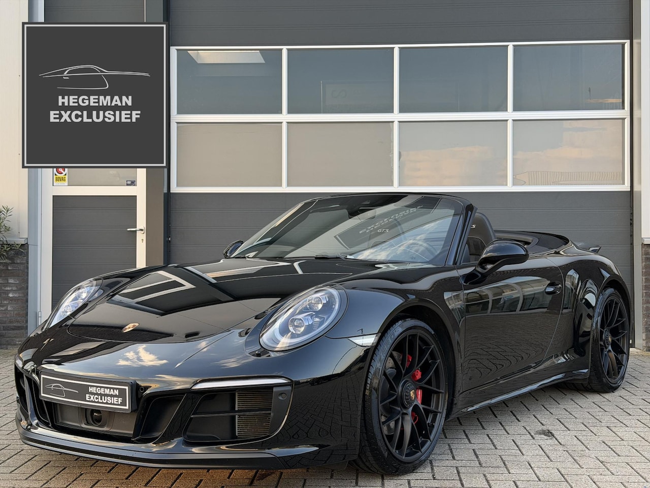 Porsche 911 Cabrio - 3.0 Carrera GTS | SPORT CHRONO | ACC | Carbon | BOSE | Dodehoek | Keyless | Elek. stoel + - AutoWereld.nl
