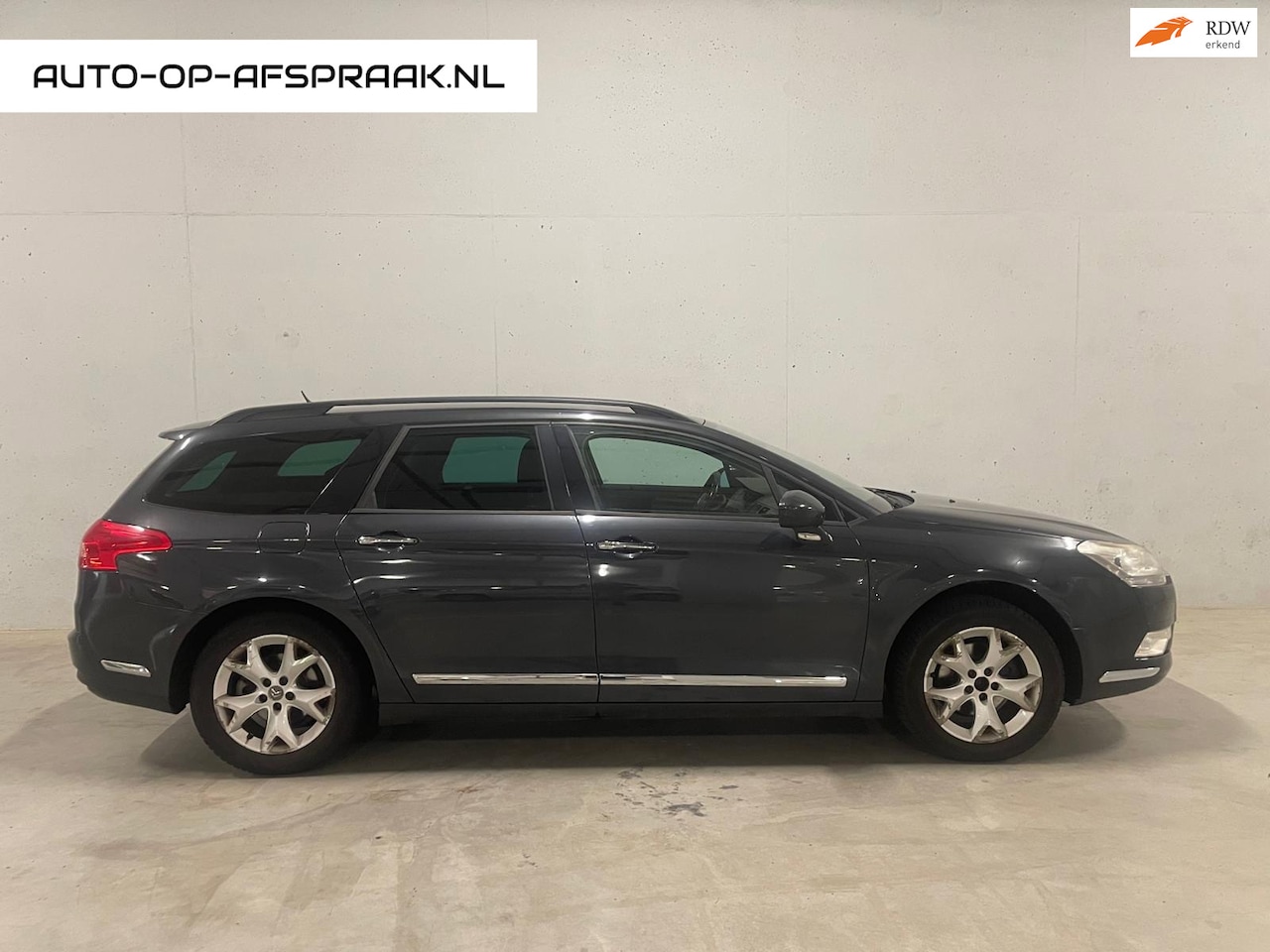 Citroën C5 Tourer - 2.0 16V Ligne Business Trehaak Navi Clima Cruise - AutoWereld.nl