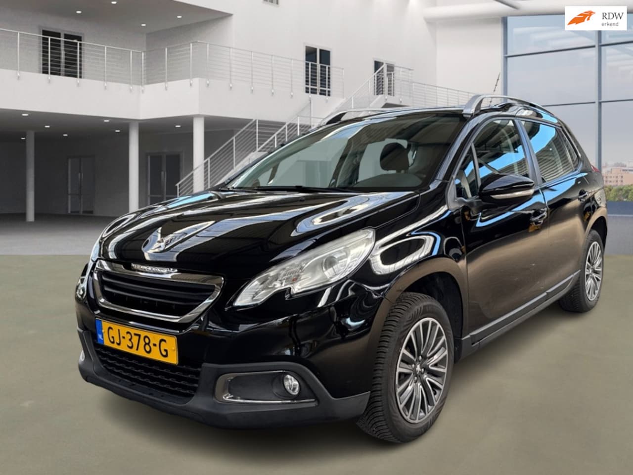 Peugeot 2008 - 1.2 PureTech Active AUT PANO NAVI PSENSOR CRUISE TREKHAAK 2 X SLEUTELS - AutoWereld.nl