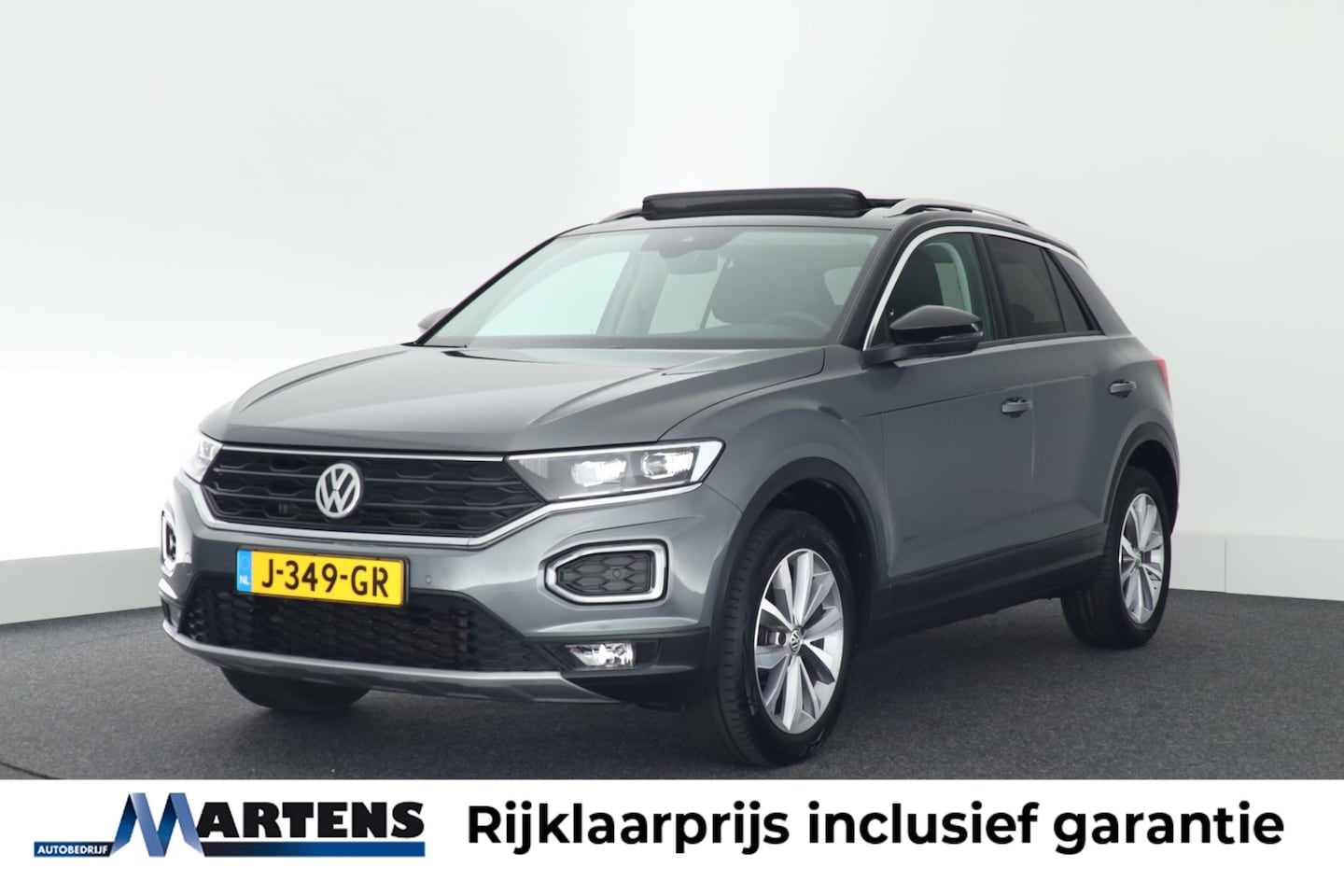 Volkswagen T-Roc - 1.5 TSI 150pk DSG Style Trekhaak Camera Stoelverwarming Led Panoramadak Navigatie - AutoWereld.nl