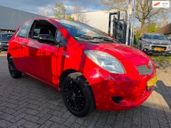 Toyota Yaris - 1.0 VVTi +airco, elec pakket, 1e eigenaar 94.000 km, apk t/m 30-11-2027 zeer mooie auto, r
