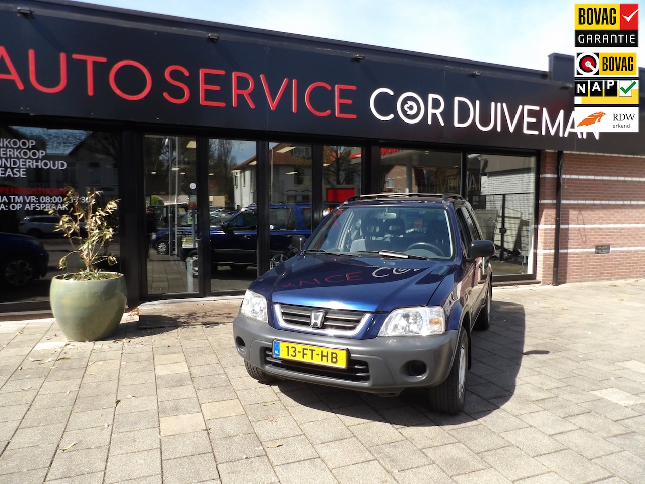 Honda CR-V - 2.0i-16V LS AIRCO //AUTOMAAT VAN EERSTE EIGENAAR VOLLEDIG ONDERHOUDEN INCL AFLEVERING EN B - AutoWereld.nl