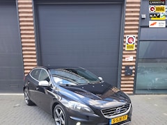 Volvo V40 - 1.6 T3 R-Design