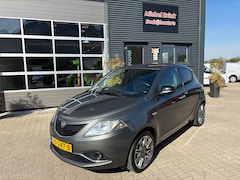 Lancia Y(psilon) - Ypsilon 0.9 TwinAir Navigatie Automaat