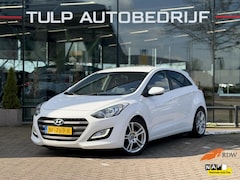 Hyundai i30 - 1.6 GDi GO Airco Clima Nav Camera NLauto NAP