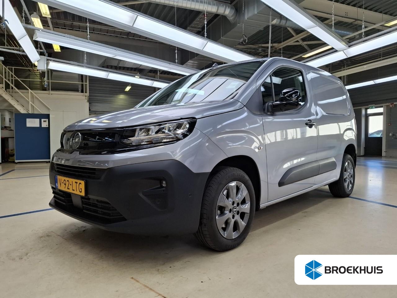 Opel Combo - 1.5 BlueHDi 130 PK | PRIJS INCL BPM | AUTOMAAT | 8 JAAR GARANTIE | TREKHAAK | BETIMMERING - AutoWereld.nl
