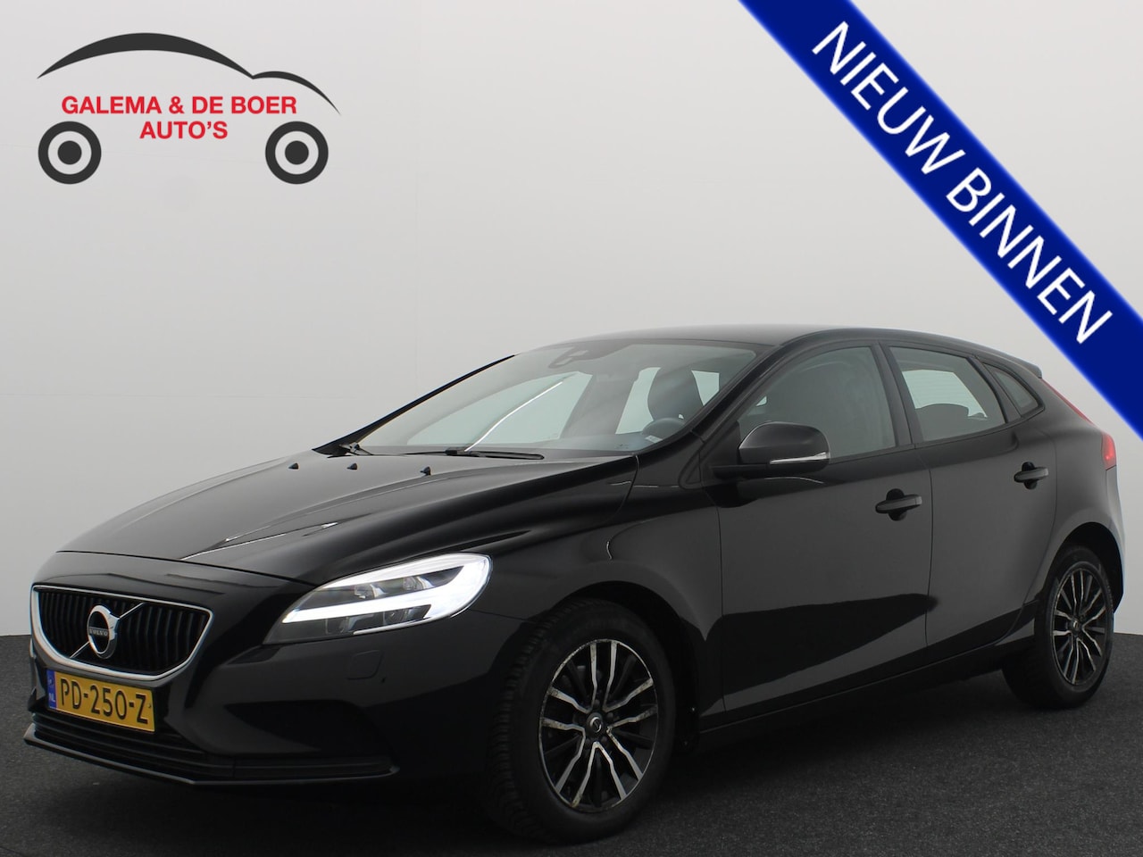 Volvo V40 - 2.0 T2 Nordic+ STANDKACHEL / STOELVERW / FULL LED / NAVI / CLIMA / PDC / BLUETOOTH / CRUIS - AutoWereld.nl