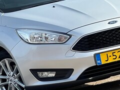 Ford Focus Wagon - 1.0 Titanium Bsns - Moondust Silver - Rijassistensystem/Cruise/Clima
