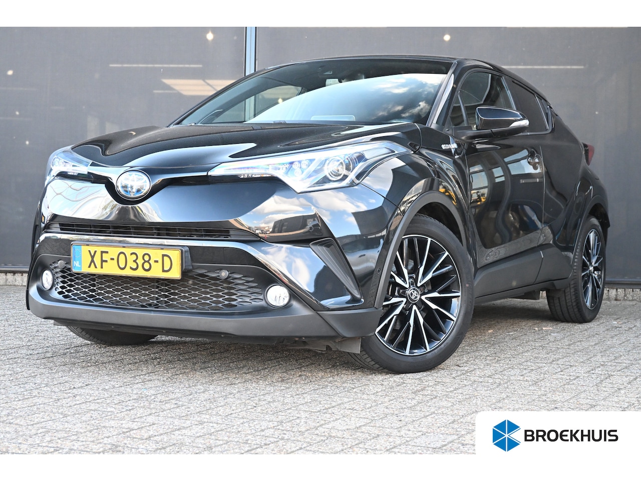 Toyota C-HR - 1.8 Hybrid Dynamic | Adaptive Cruise | Navigatie | Achteruitrijcamera | Climate Control | - AutoWereld.nl