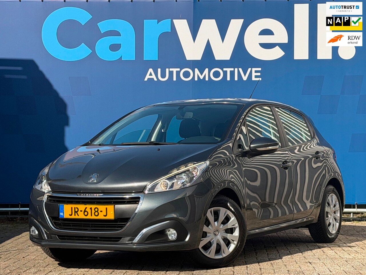 Peugeot 208 - 1.2 PureTech Blue Lion |2e Eigenaar|Airco|Cruise|Navi|PDC|ElektrischeRamen|DealerOnderhoud - AutoWereld.nl