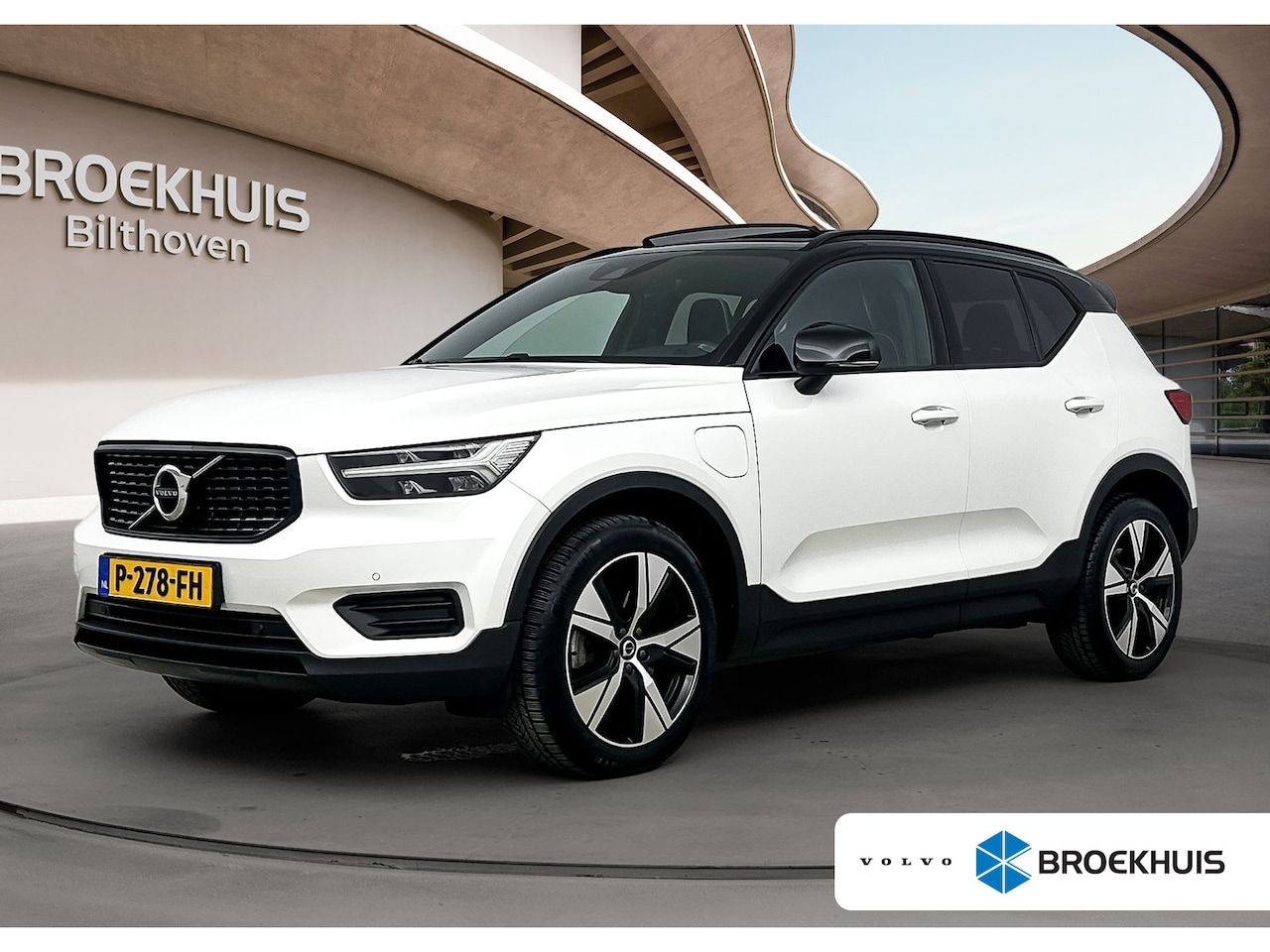 Volvo XC40 - 1.5 T5 Recharge R-Design | Trekhaak | Pannoramadak | PDC V+A en Camera | Adaptive Cruiscon - AutoWereld.nl