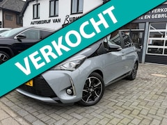 Toyota Yaris - 1.5 Hybrid Bi-Tone Plus, Panoramadak, Navigatie, Achteruitrij camera, Climate control
