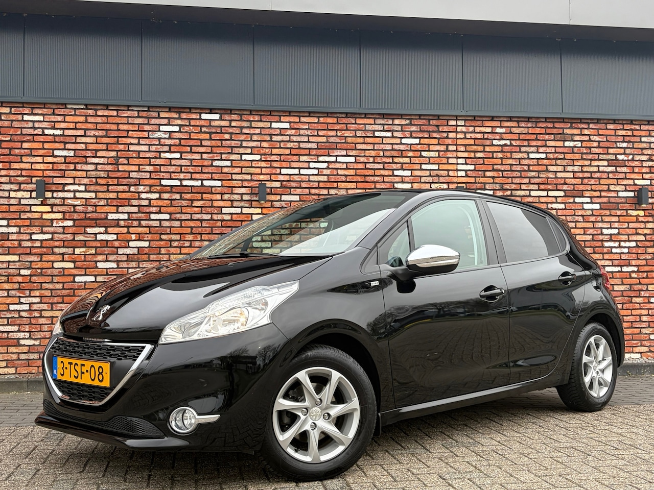 Peugeot 208 - 1.2 e-VTi Style 5-Deurs Automaat Navi Cruise Orig.NL Voll.Onderhouden! - AutoWereld.nl