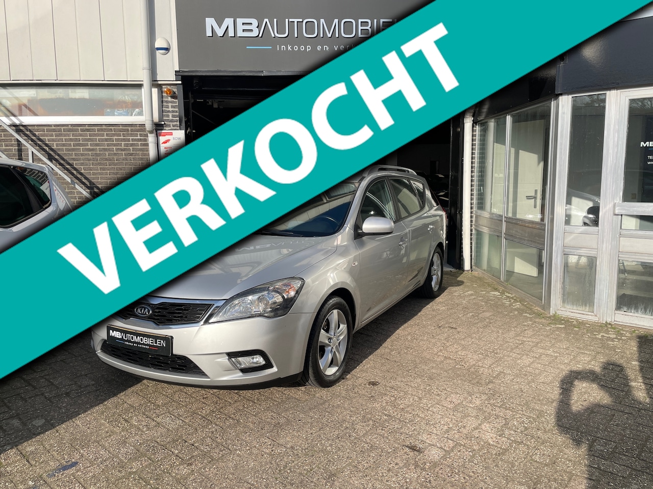 Kia Cee'd Sporty Wagon - 1.4 CVVT X-ecutive/Climate/Control/Apk/Trekhaak/Nap/182DKM! - AutoWereld.nl