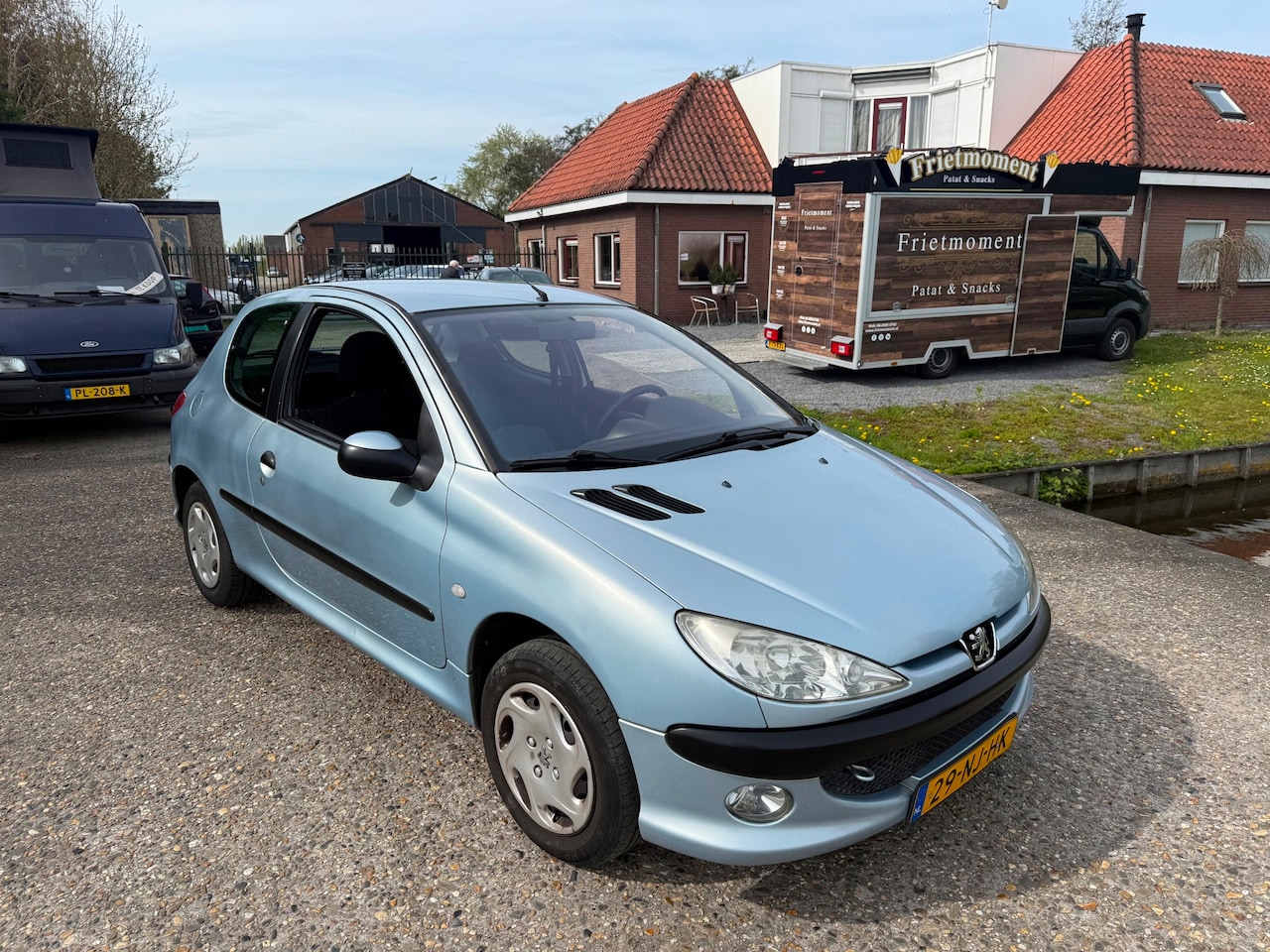 Peugeot 206 - 1.4 XR mooie nette auto en zuinig - AutoWereld.nl