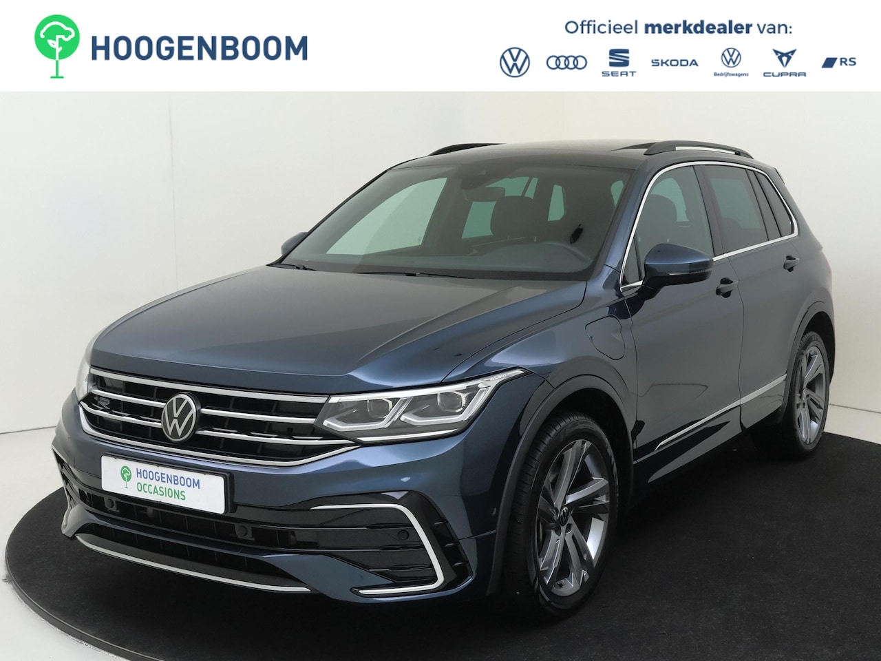 Volkswagen Tiguan - 1.4 TSI eHybrid R-Line Business | SoH 94% | Panoramadak | Keyless | Parkeerassistent | Ada - AutoWereld.nl