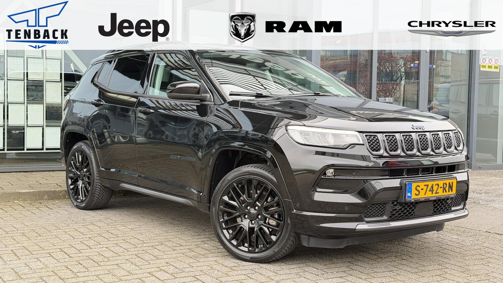 Jeep Compass - 4xe 240 Plug-in Hybrid Electric S | Trekhaak | 19 inch | - AutoWereld.nl