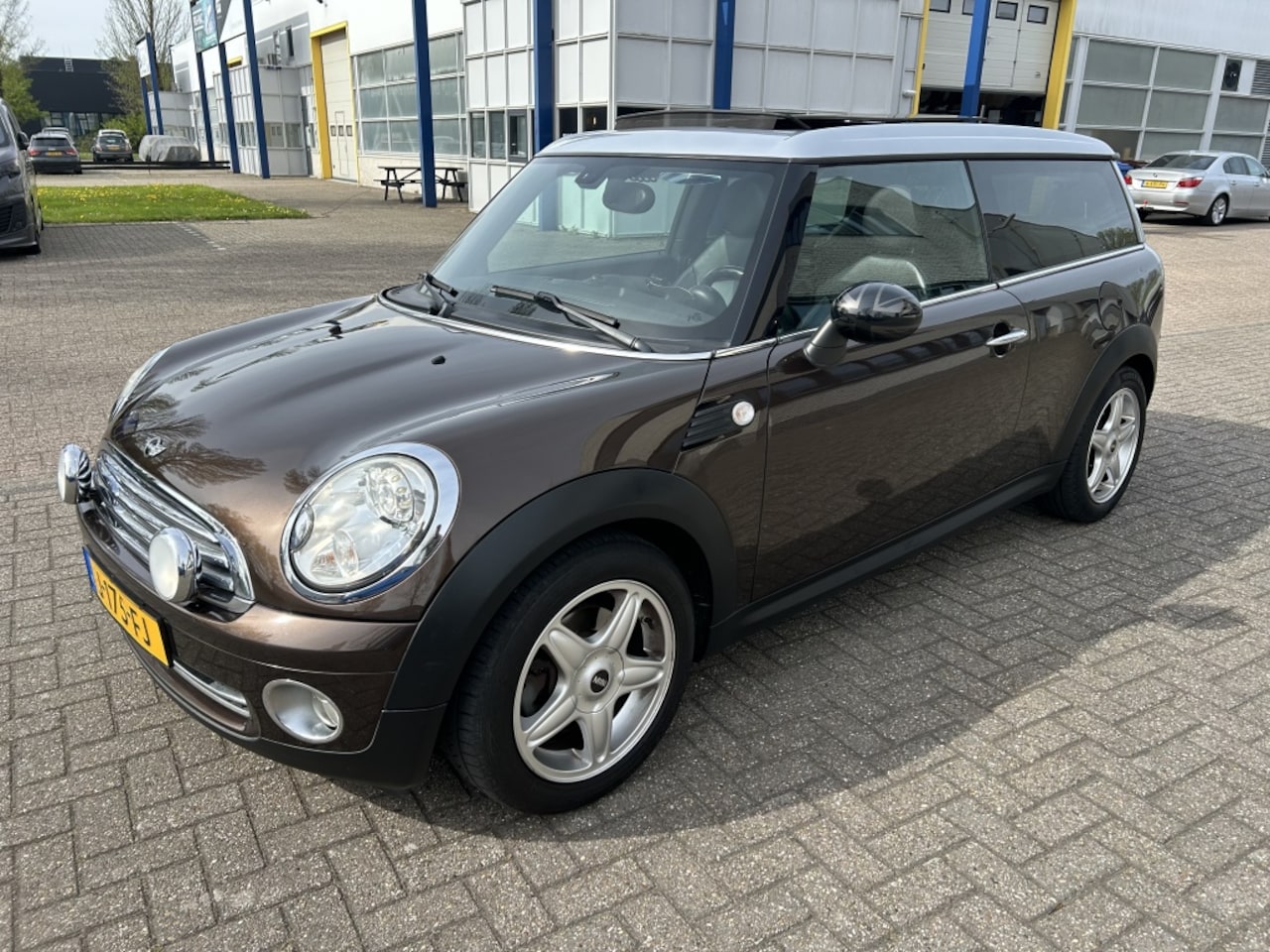 MINI Clubman - Mini 1.6 Cooper Chili XENON PANO STOELVW PDC. - AutoWereld.nl