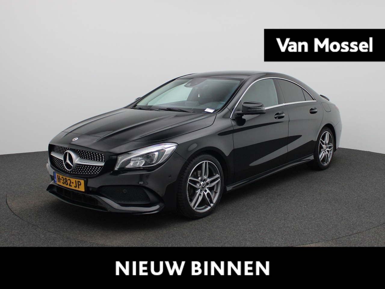 Mercedes-Benz CLA-Klasse - 180 Business Solution AMG | Automaat | Panoramadak | Stoelverwarming | Camera  | - AutoWereld.nl