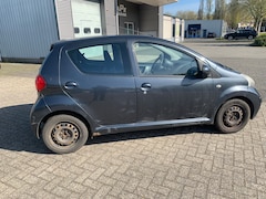 Toyota Aygo - 1.0-12V +