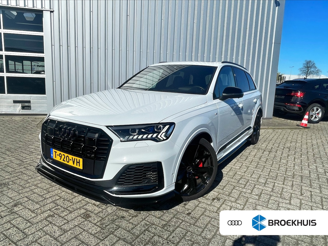 Audi Q7 - 55 TFSI e quattro Pro Line S 394 PK | Soft Close | Panoramadak | 360 Camera | Elek. bestuu - AutoWereld.nl