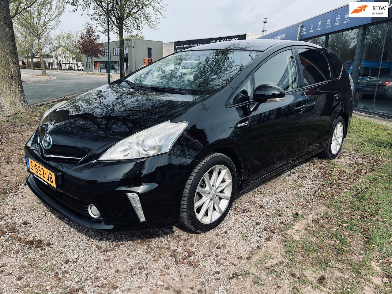 Toyota Prius Wagon - 1.8 Comfort 7P - AutoWereld.nl