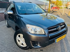 Toyota RAV4 - 2.0 VVTi Comfort 2WD AIRCO PDC TREKHAAK CRUISE