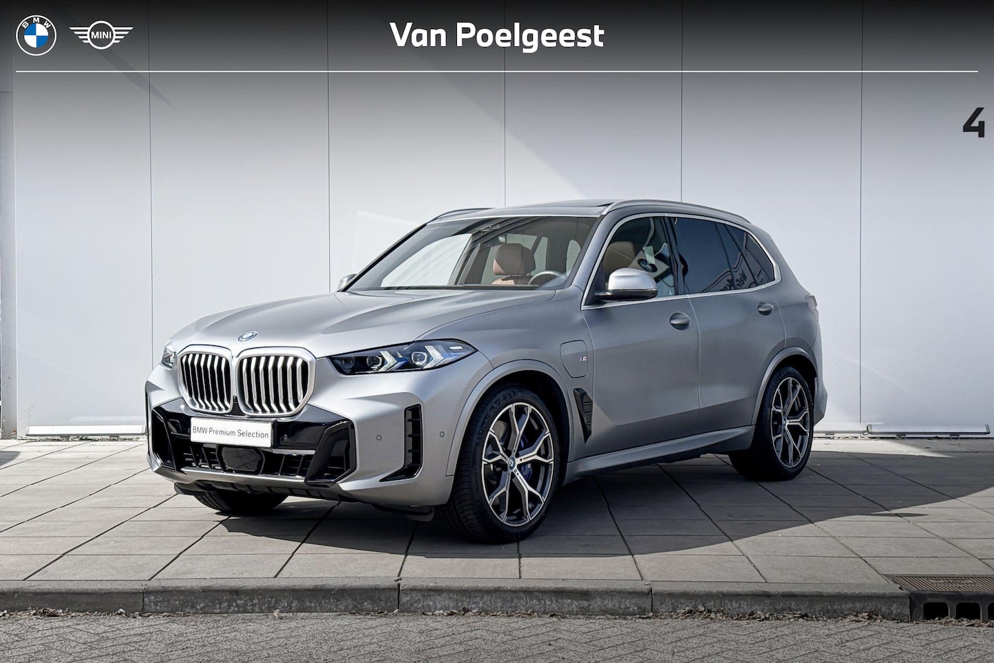 BMW X5 - xDrive50e M Sport | Carbon | Trekhaak | Panoramadak - AutoWereld.nl