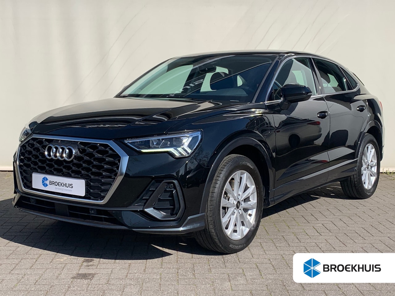 Audi Q3 Sportback - 45 TFSI e basis Airco | Camera| Cruise Control | DAB | Elek. Klep | Leder | LMV 18" | LED - AutoWereld.nl