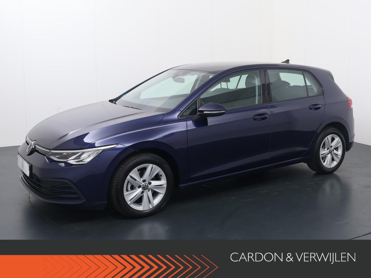 Volkswagen Golf - 1.0 eTSI Life | 110 PK | Automaat | Adaptive cruise control | Achteruitrijcamera | Apple C - AutoWereld.nl