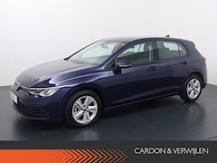 Volkswagen Golf - 1.0 eTSI Life | 110 PK | Automaat | Adaptive cruise control | Achteruitrijcamera | Apple C