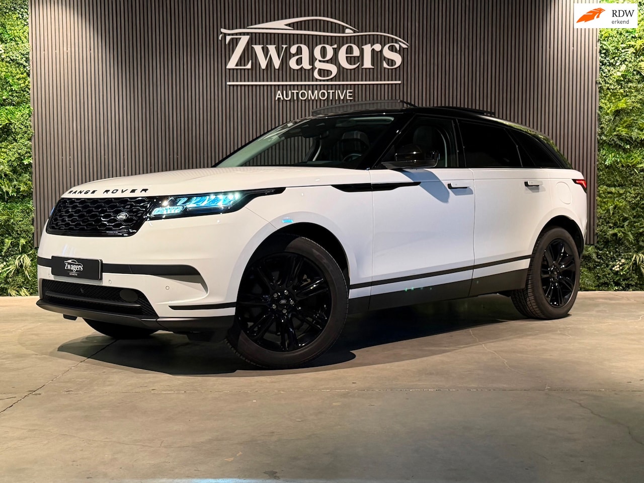 Land Rover Range Rover Velar - 2.0 P400e S | Pano | Garantie - AutoWereld.nl