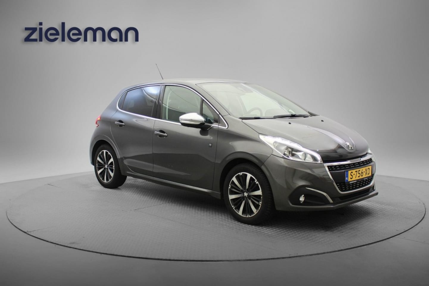 Peugeot 208 - 1.2 PureTech Allure - Carplay, Navi, Clima, Camera, cruise - AutoWereld.nl