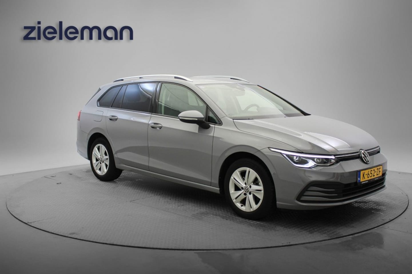 Volkswagen Golf Variant - 1.5 TSI Life Business - Digitaal Cockpit, Carplay, Stoelverw. Afn. Trekhaak - AutoWereld.nl