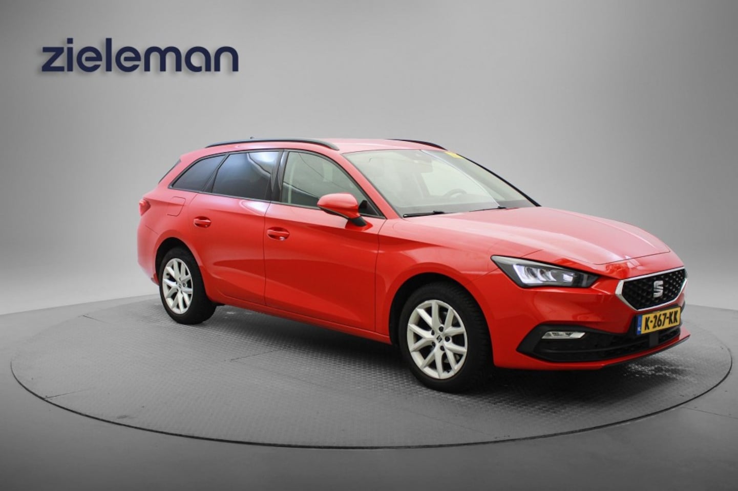 SEAT Leon Sportstourer - 1.0 TSI Reference - Carplay, Navi, Cruise, Clima - AutoWereld.nl