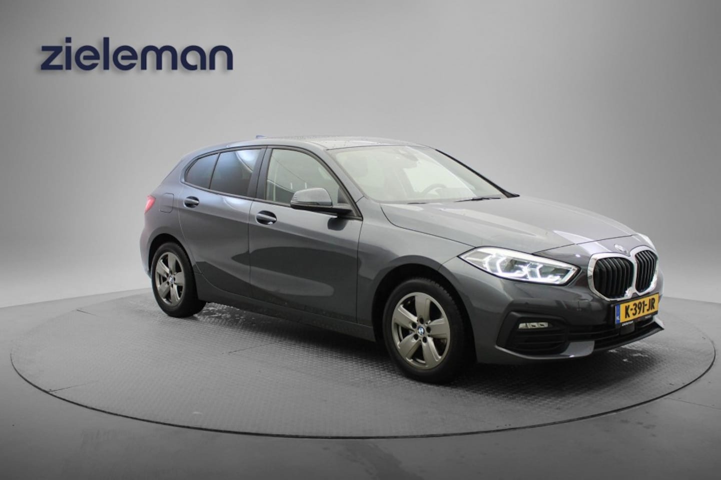 BMW 1-serie - 118i Executive Edition - Digitaal Cockpit, Carplay, Navi, Cruise, Clima, PDC - AutoWereld.nl