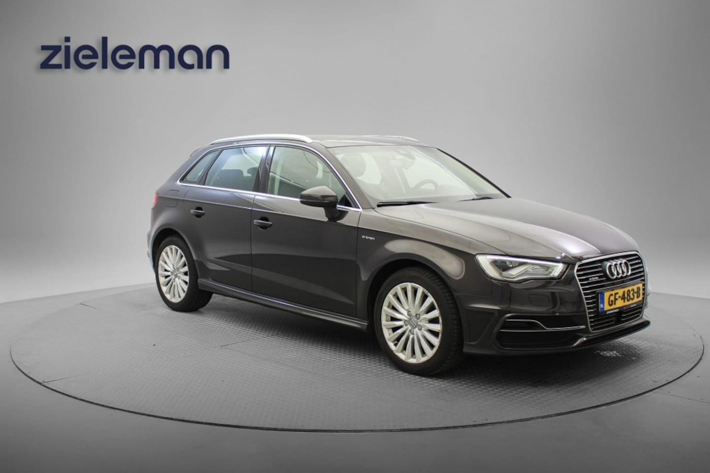 Audi A3 - 1.4 e-tron PHEV Attraction Pro Line plus - Pano, Navi, Clima - AutoWereld.nl