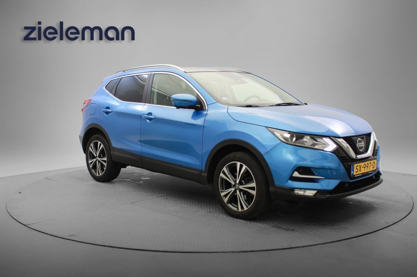 Nissan Qashqai - 1.2 N-Connecta - Panorama, Navi, Camera, PDC - AutoWereld.nl