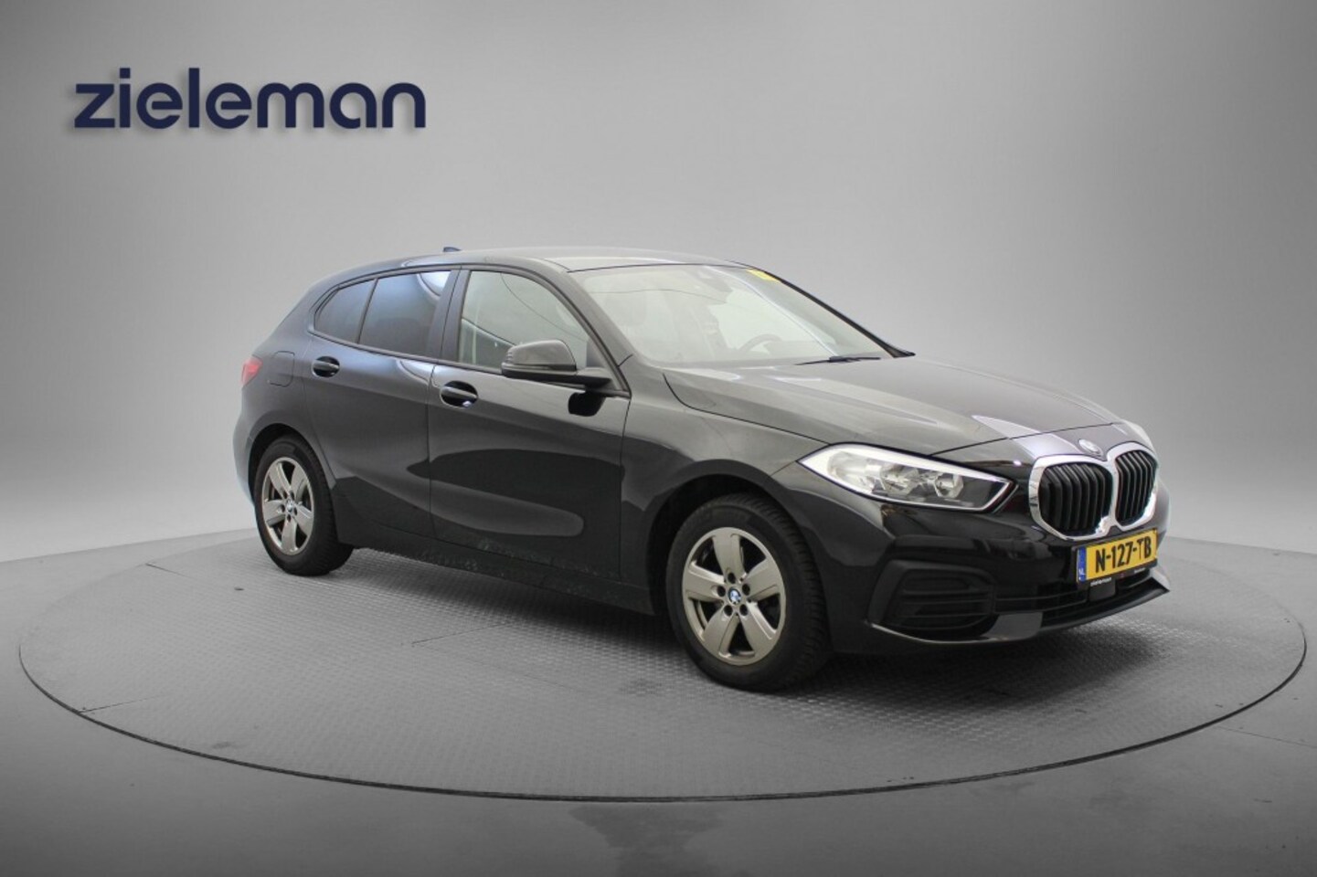 BMW 1-serie - 118i Automaat - Clima, Leer - AutoWereld.nl